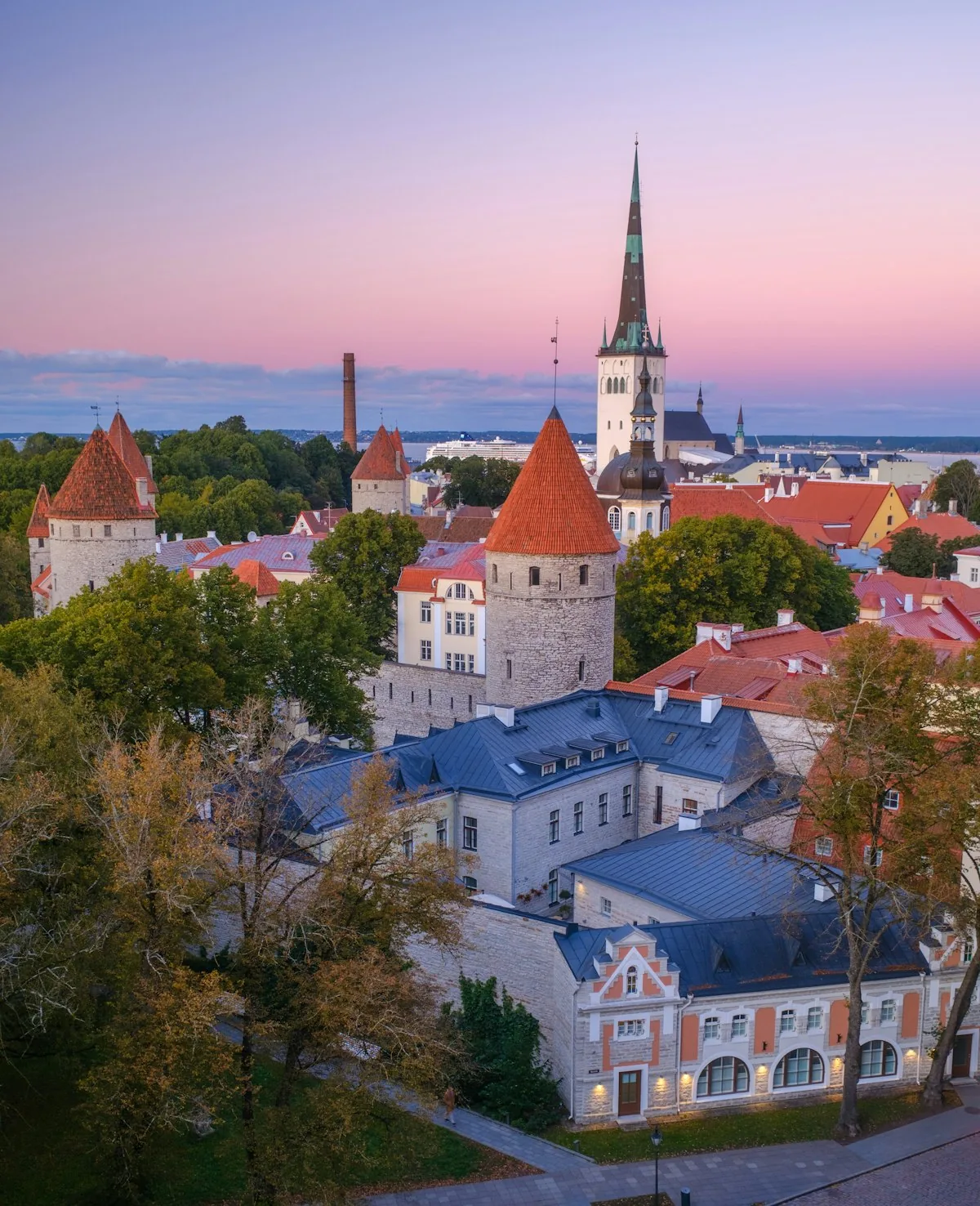 Notes from Tallinn: Streets, Light and Slow Mornings — Tallinn travel guide