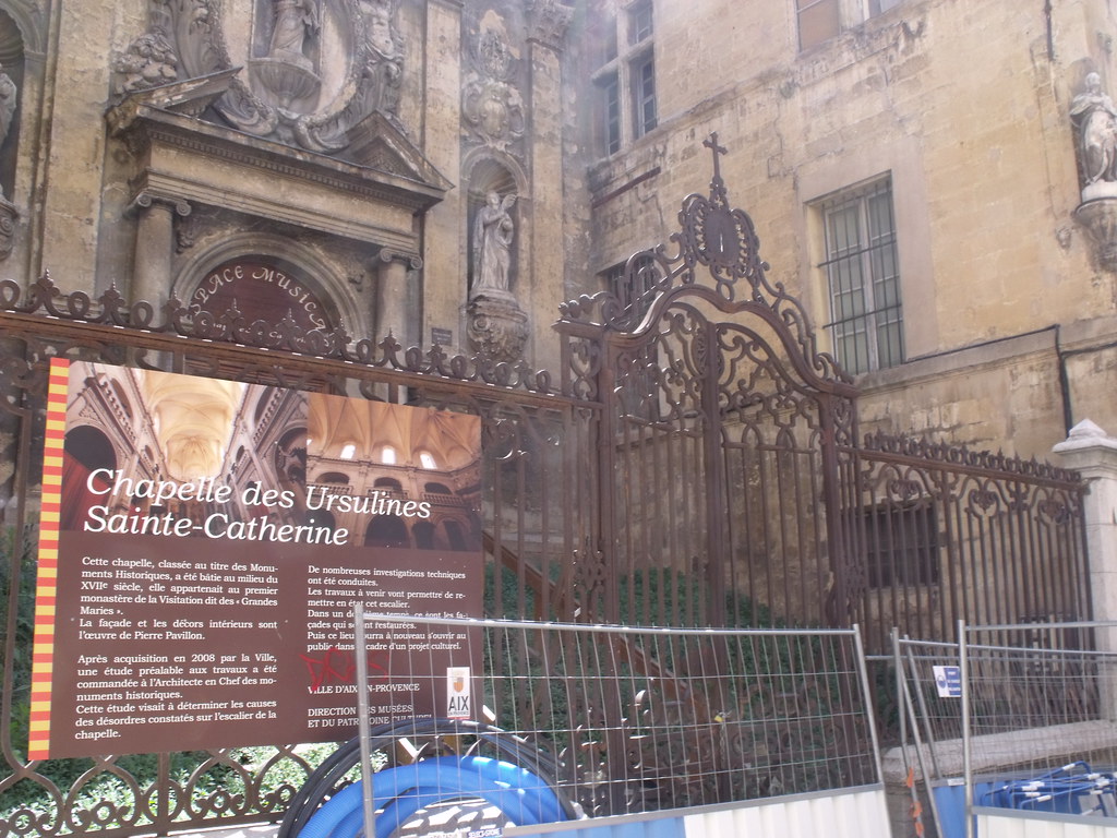 Notes from Aix-en-Provence: Streets, Light and Slow Mornings