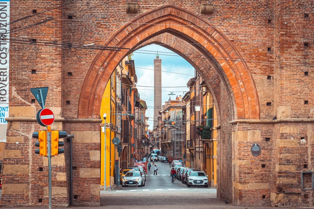 The heat, at the archaeological sites in Bologna
